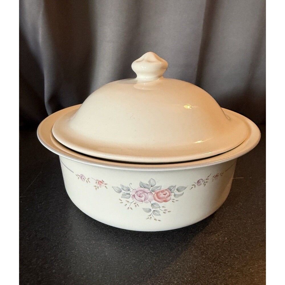 Pfaltzgraff Trousseau 2 Quart Round Covered Casserole Serving Dish Cottagecore